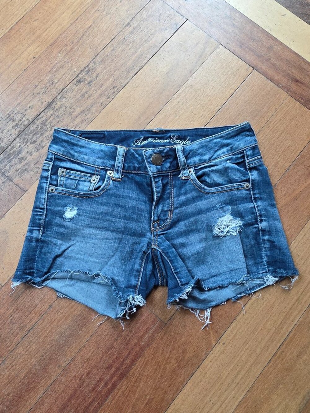 American Eagle Outfitters Super Stretch Ripped Jean Shorts Size 00